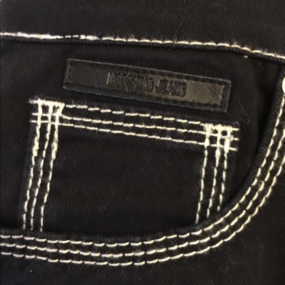 Women’s Jeans - Picture 5 of 8